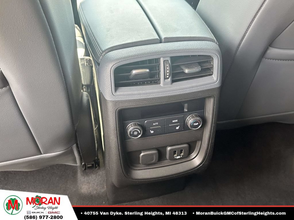 Certified 2019 Buick Envision Essence FWD image 12
