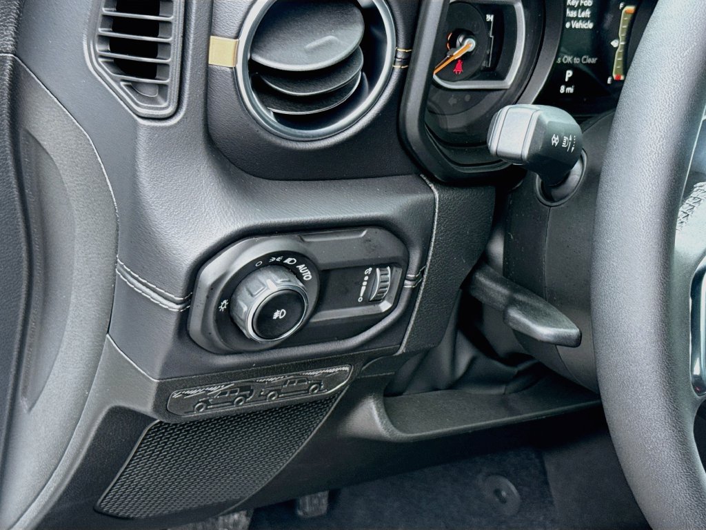 New 2027 Jeep Wrangler Unlimited Sahara AWD/4WD image 10