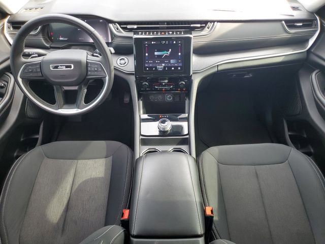 Used 2023 Jeep Grand Cherokee Laredo image 15