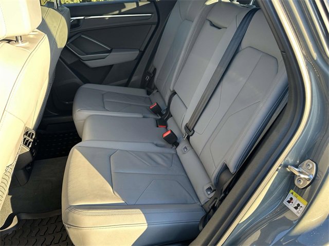 Used 2025 Audi Q3 2.0T Premium w/ Convenience Package image 15