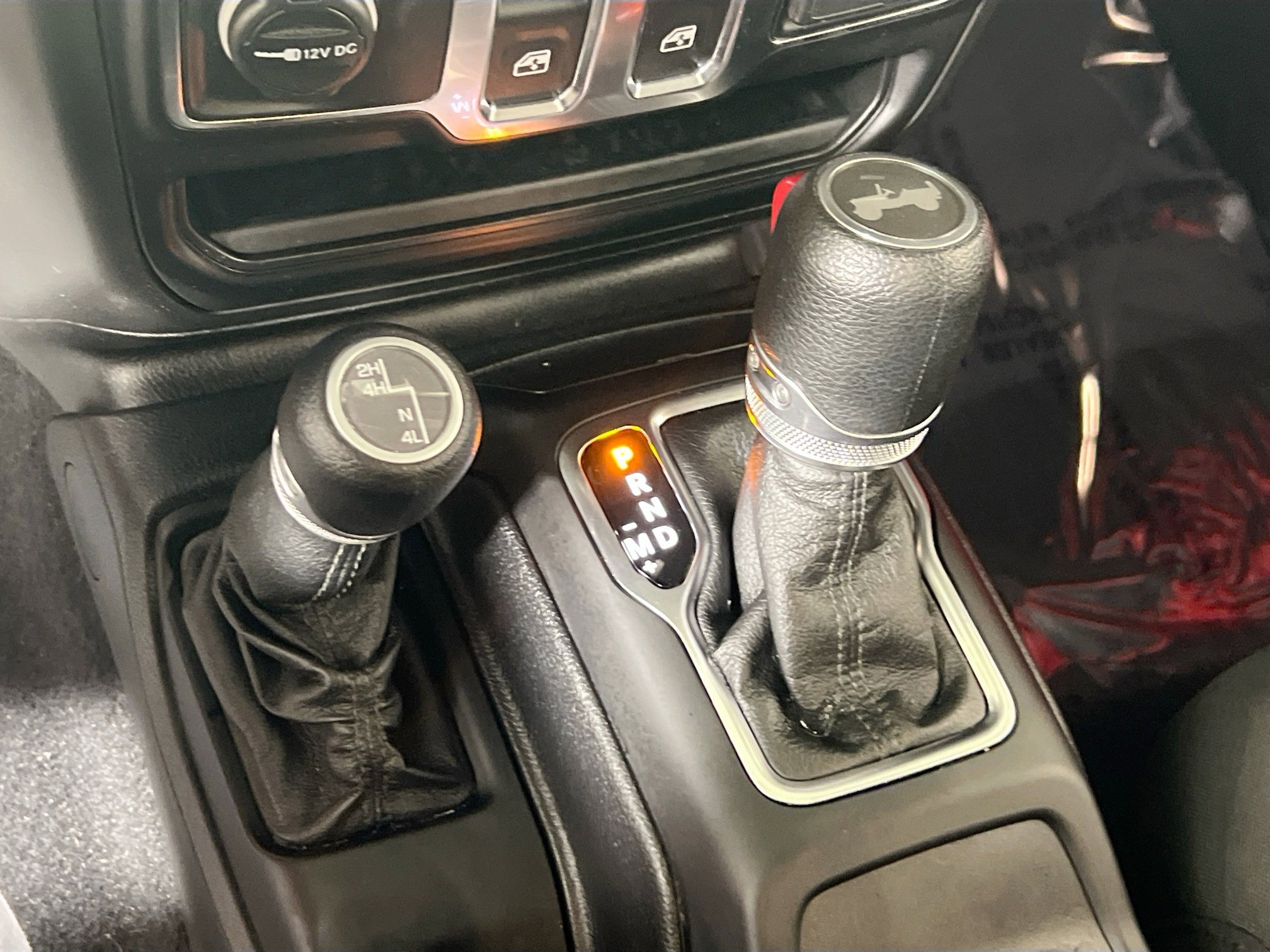 Used 2021 Jeep Wrangler Sport S image 16