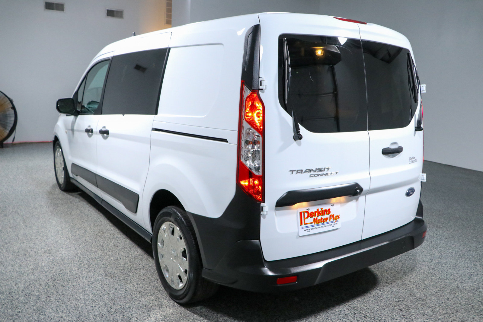 Used 2023 Ford Transit Connect XL FWD image 9