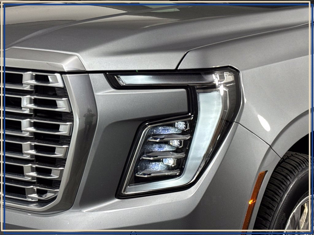 Certified 2025 GMC Yukon Denali AWD/4WD image 2