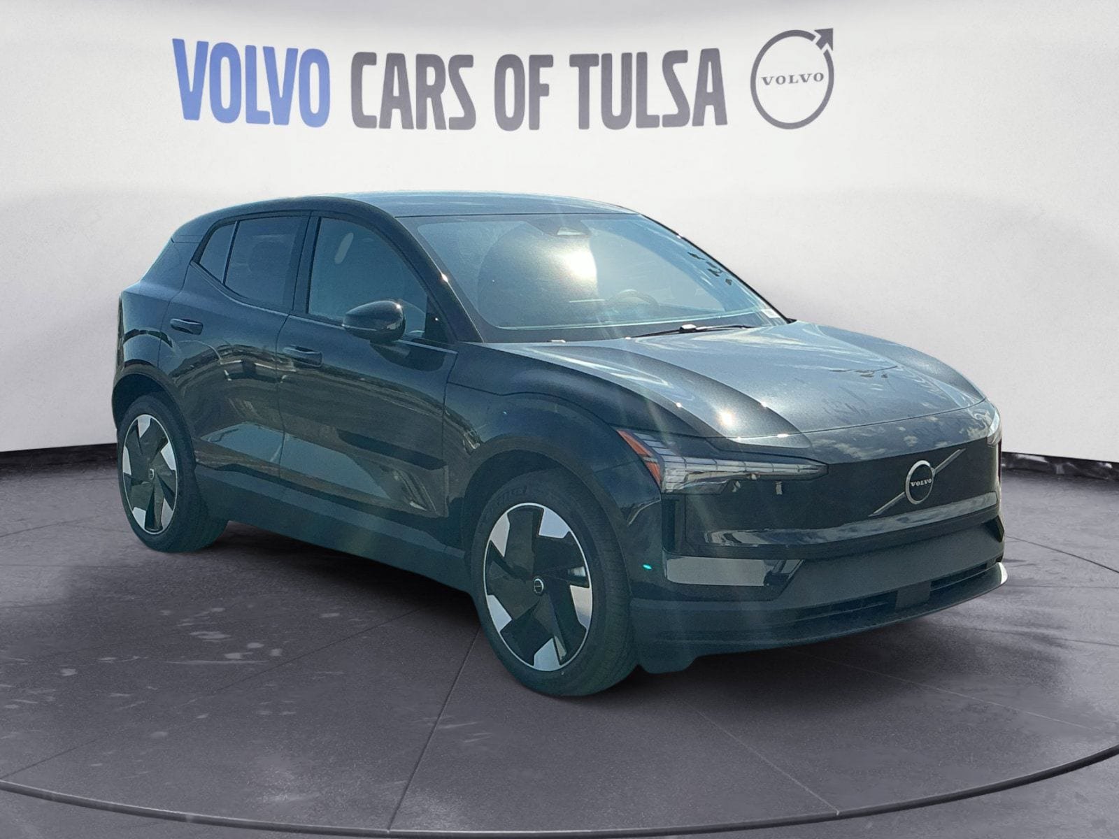 New 2025 Volvo EX30 Plus w/ Protection Package Premier AWD/4WD image 7