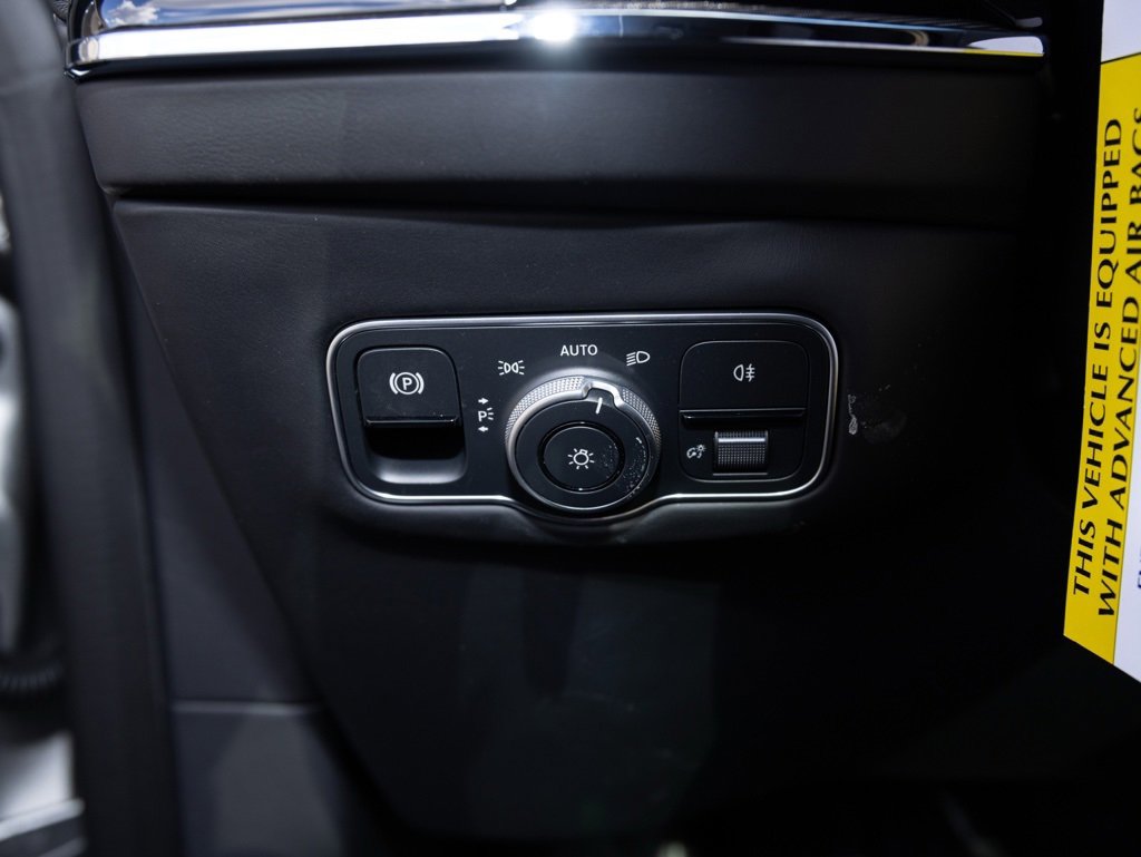 New 2025 Aston Martin DBX 707 image 22