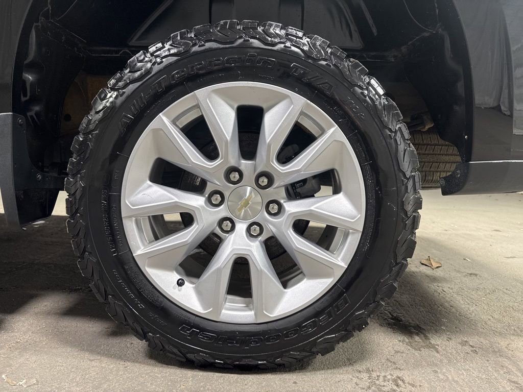 Used 2022 Chevrolet Silverado 1500 Custom image 36