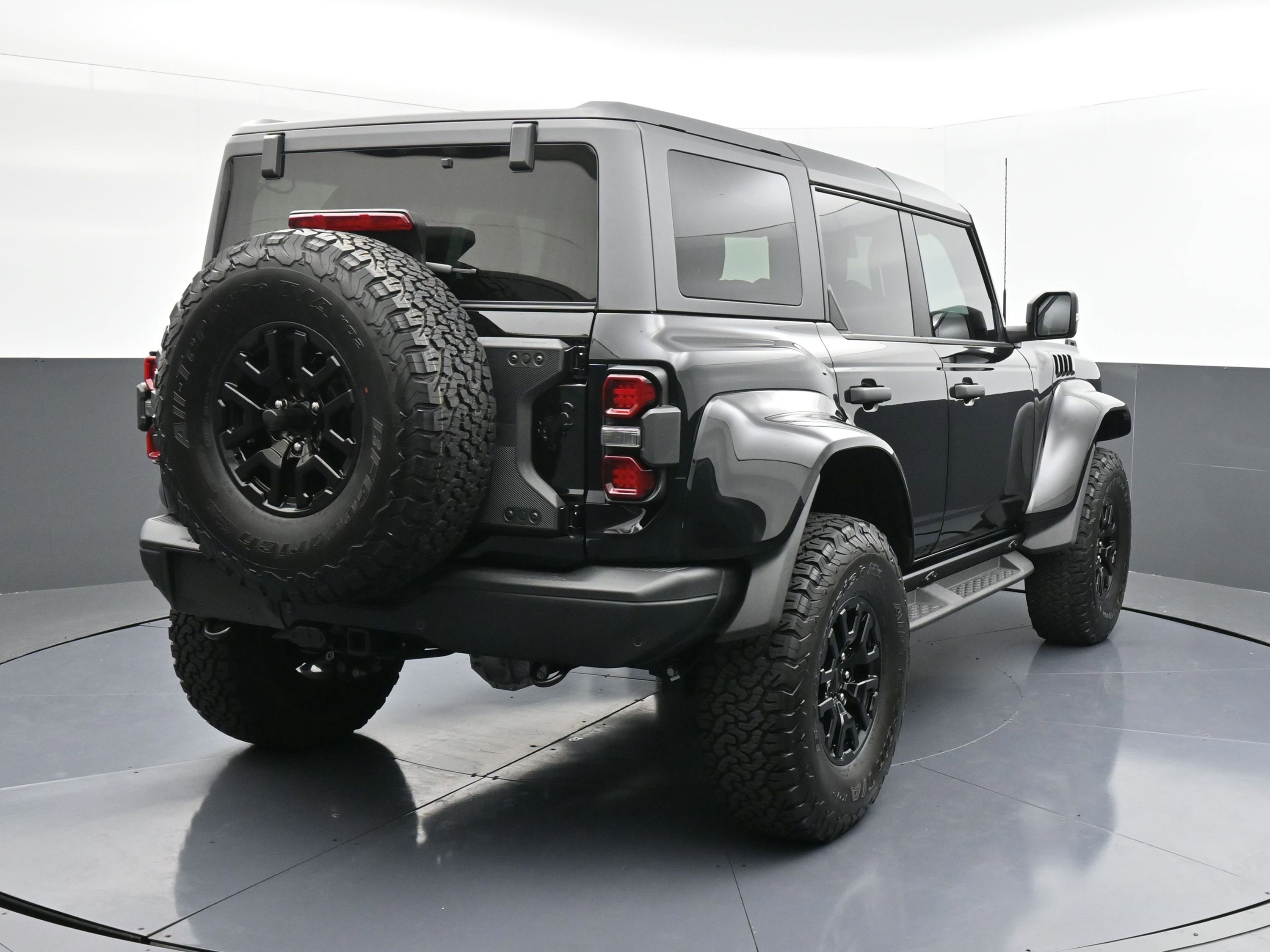 Used 2024 Ford Bronco Raptor image 8