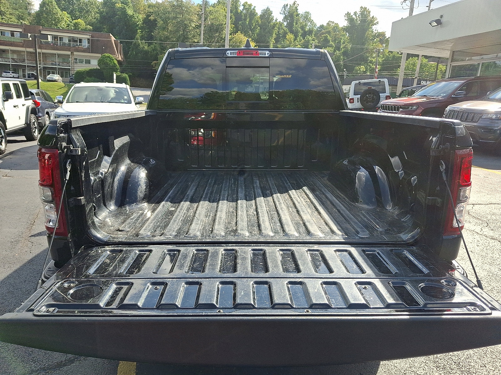 Certified 2022 RAM 1500 Big Horn image 28