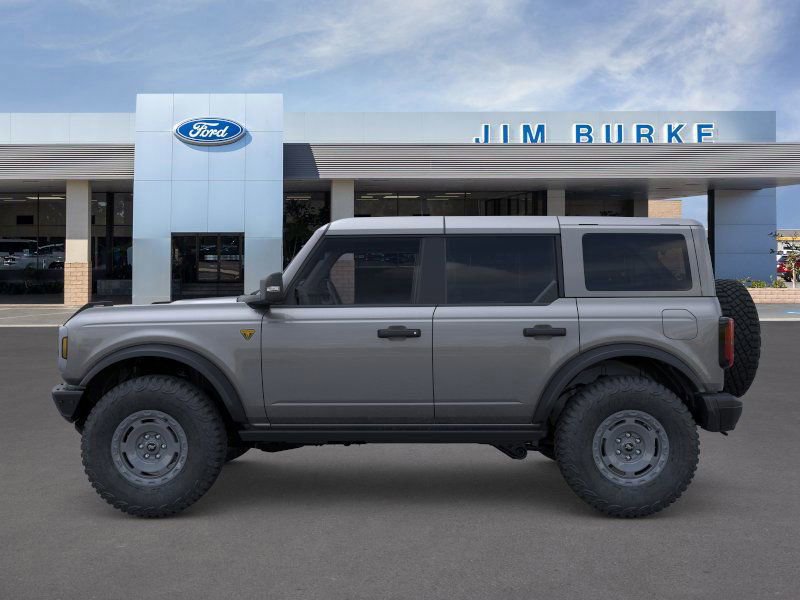 New 2025 Ford Bronco Badlands image 3