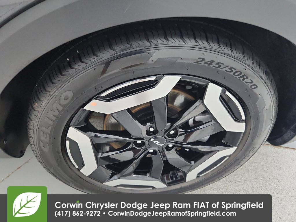 Used 2025 Kia Telluride S AWD/4WD image 34