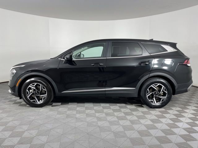 Used 2023 Kia Sportage LX FWD image 6