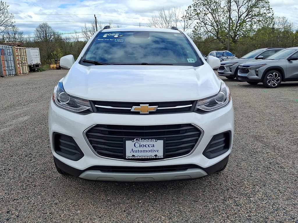 Used 2022 Chevrolet Trax LT w/ LT Convenience Package AWD/4WD image 5