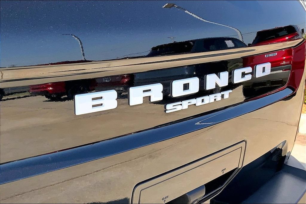 Used 2024 Ford Bronco Sport Outer Banks w/ Tech Package AWD/4WD image 8