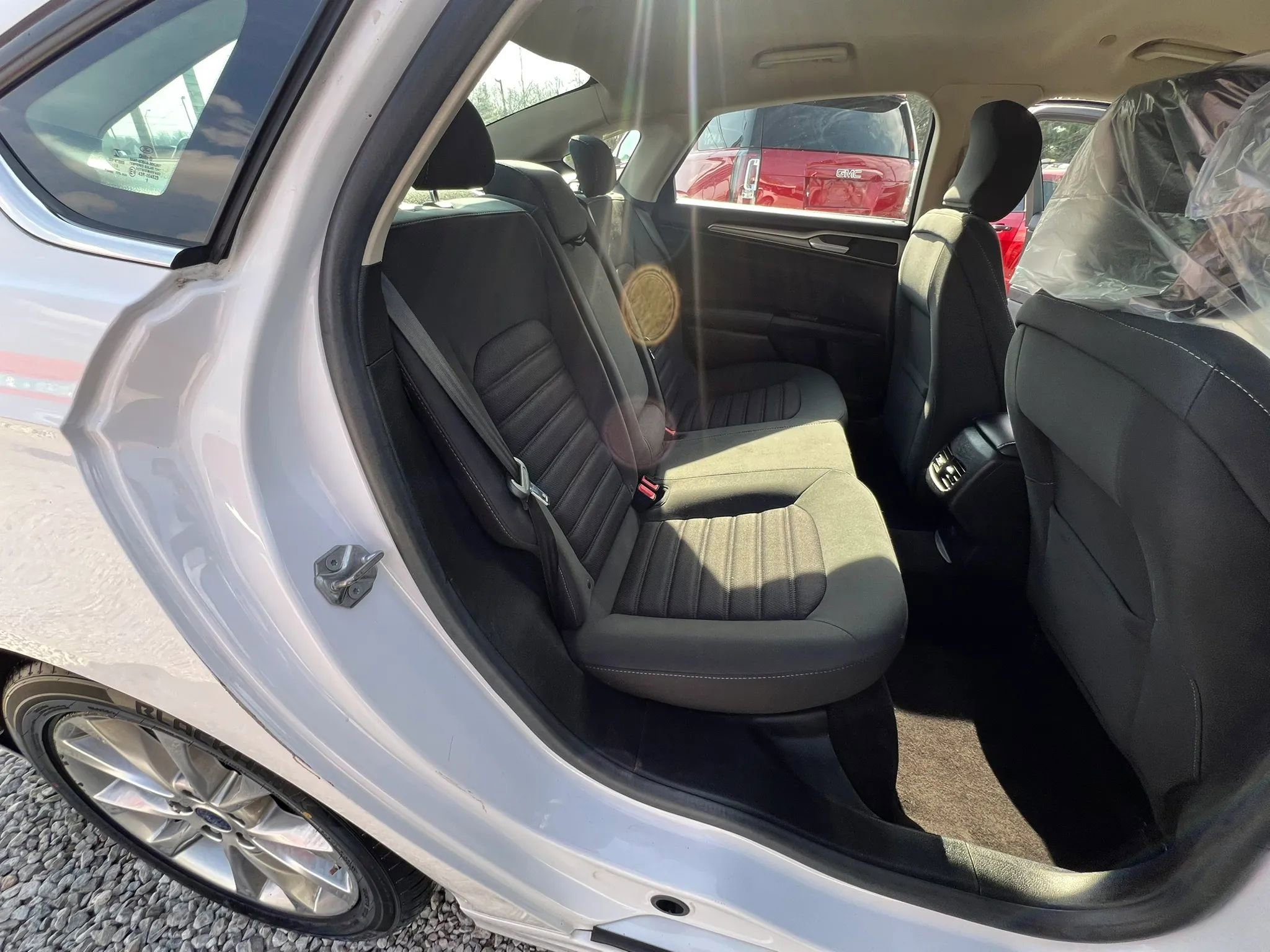 Used 2017 Ford Fusion SE image 13