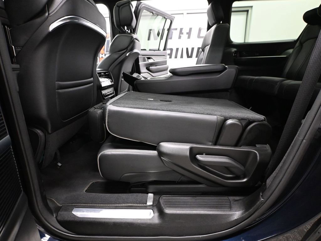 Used 2024 Jeep Grand Wagoneer L Series II w/ Quick Order Packagew 28T image 45