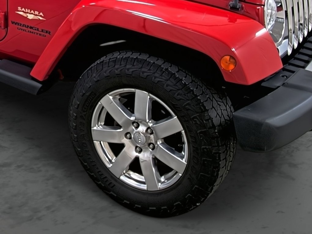 Used 2014 Jeep Wrangler Unlimited Sahara w/ Max Tow Package AWD/4WD image 14