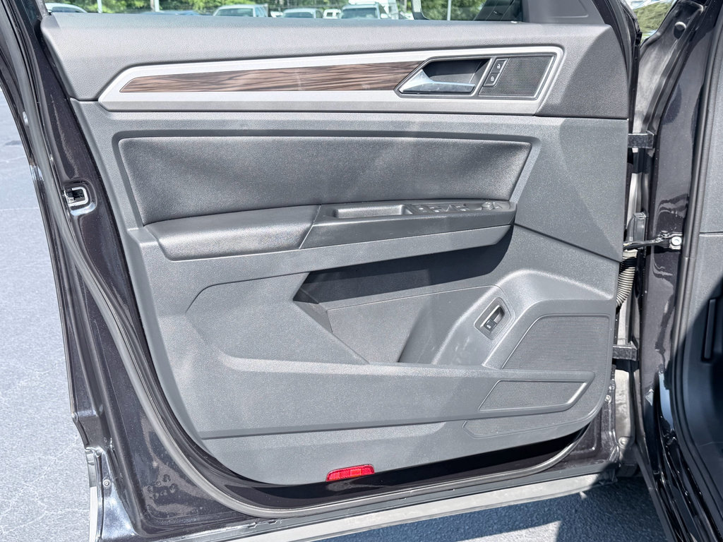 Used 2021 Volkswagen Atlas SE FWD image 31