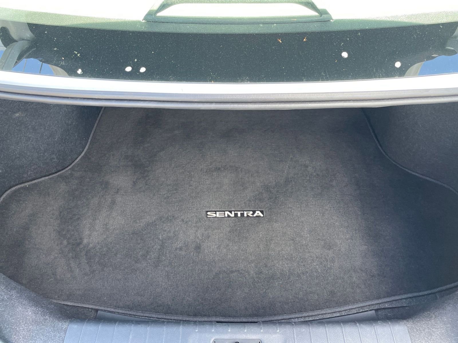 Used 2025 Nissan Sentra SV FWD image 29