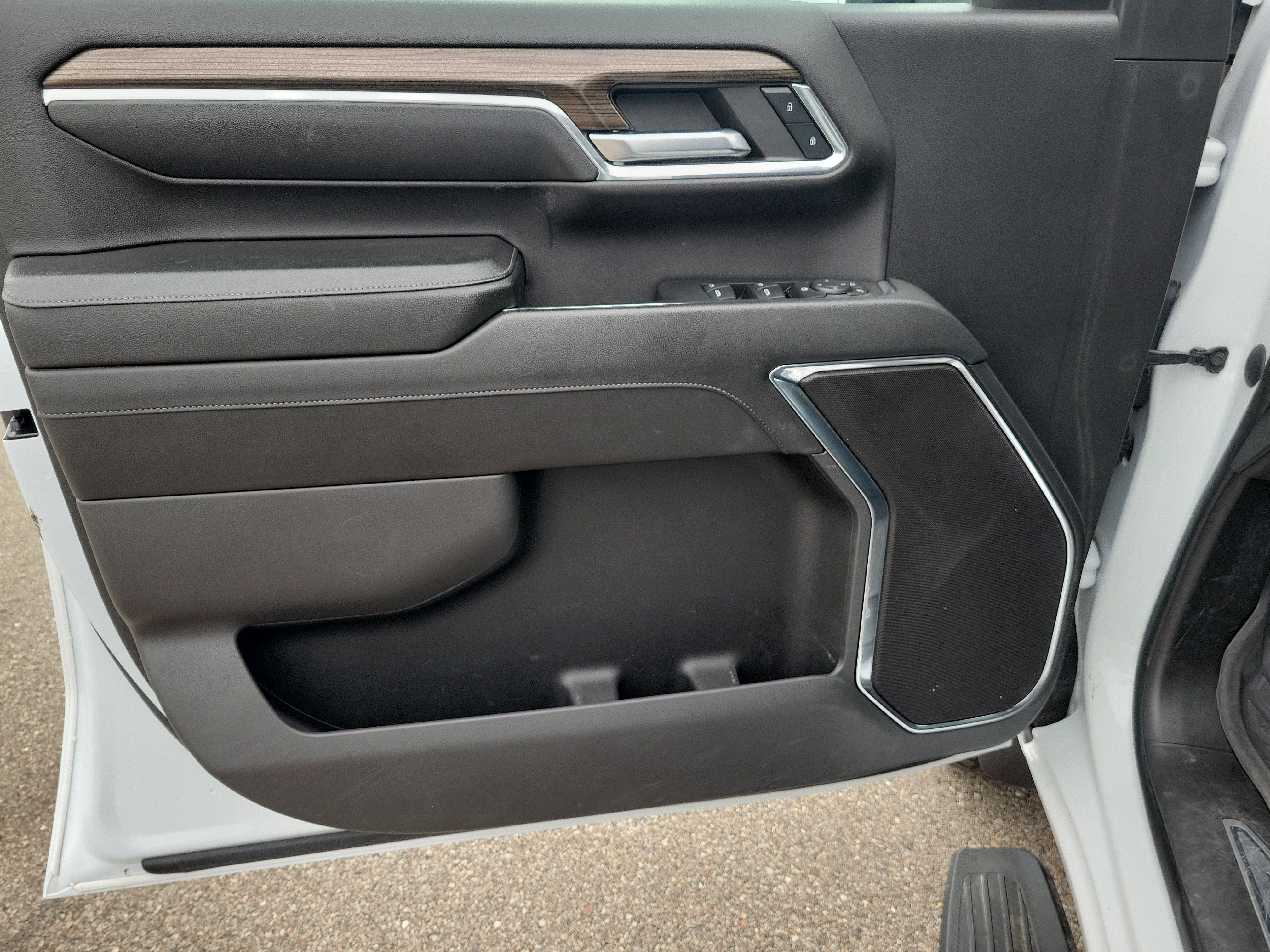 Used 2024 Chevrolet Silverado 2500 LT image 19