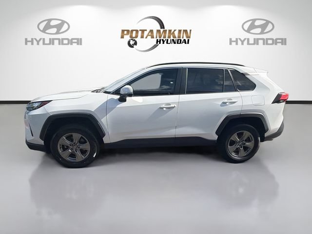 Used 2023 Toyota RAV4 XLE w/ Convenience Package FWD image 8