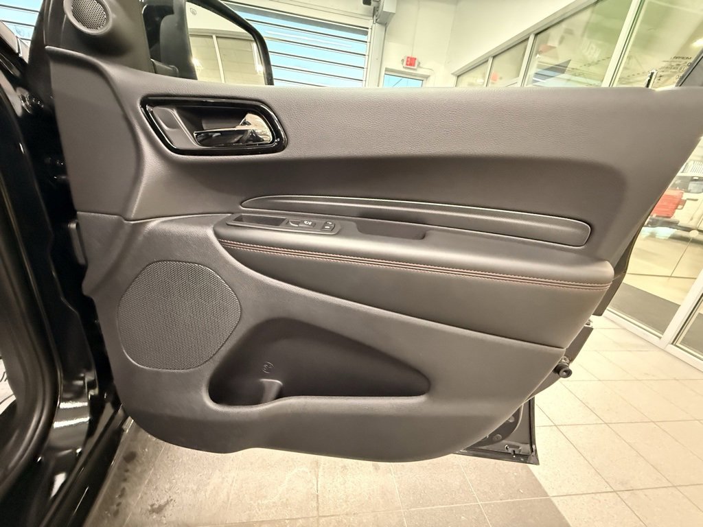 Used 2025 Dodge Durango GT image 46