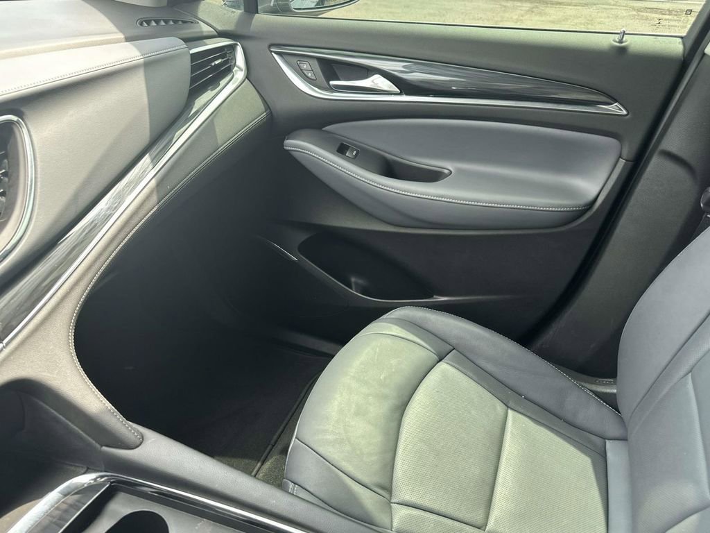 Used 2020 Buick Enclave Essence w/ Trailering Package, 5000 lbs. FWD image 29