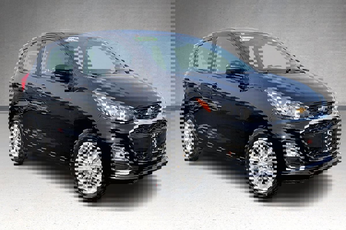 Used 2020 Chevrolet Spark LT image 2