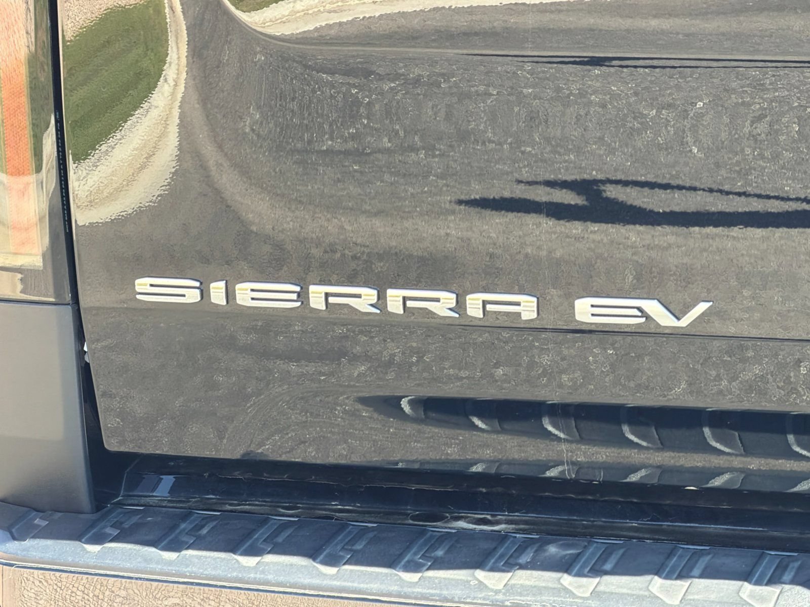 New 2026 GMC Sierra EV Elevation AWD/4WD image 24