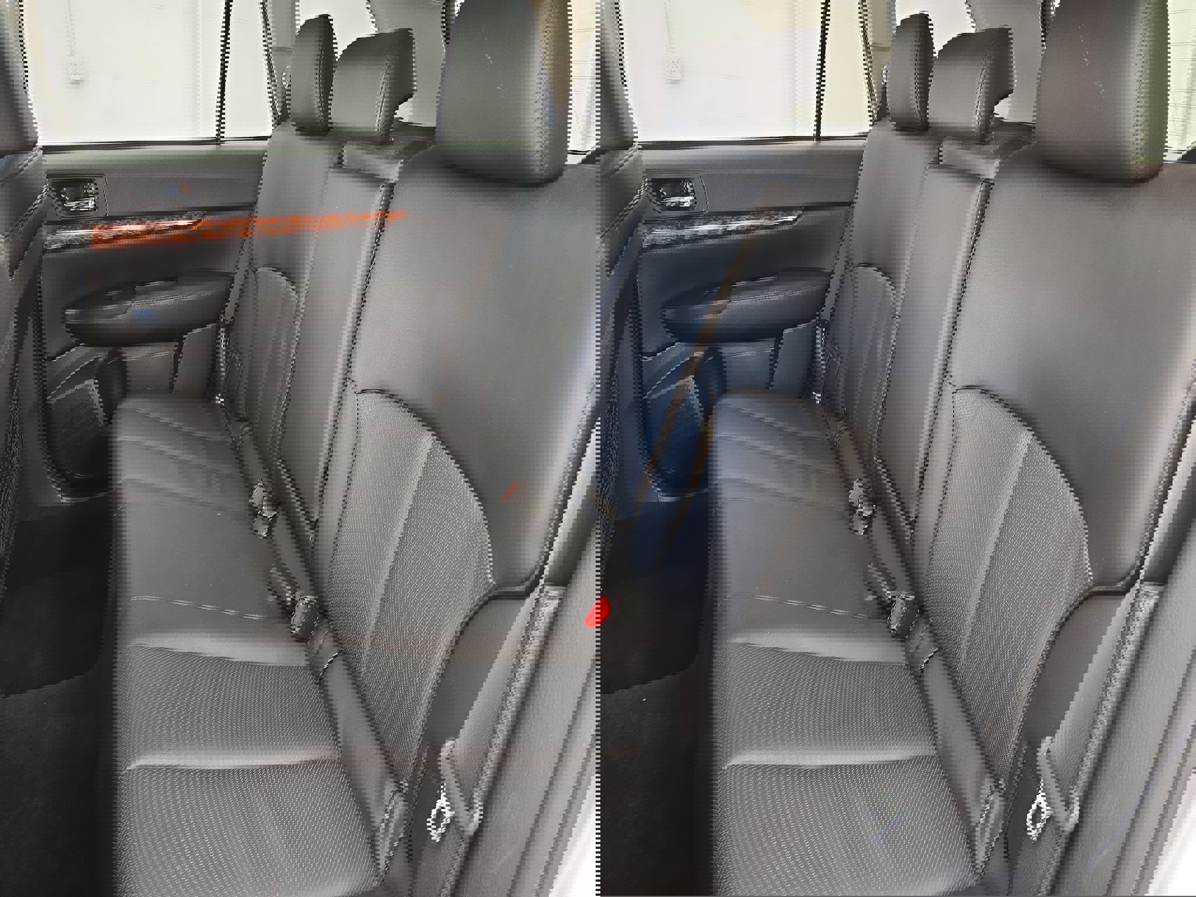 Used 2011 Subaru Outback 3.6R Limited image 13