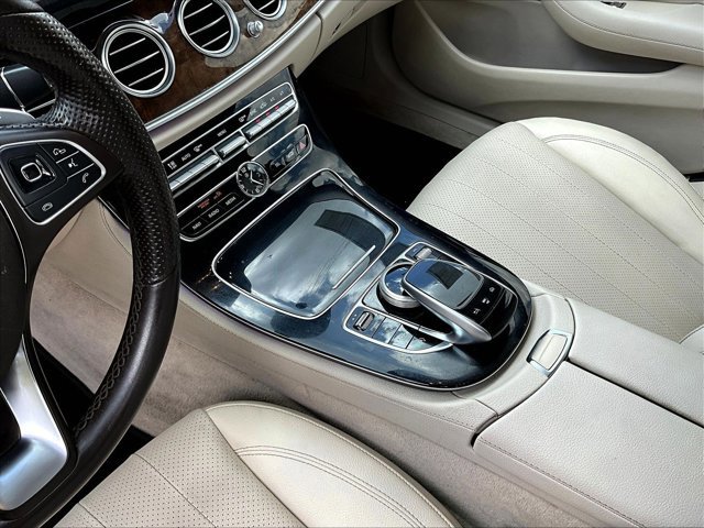 Used 2018 Mercedes-Benz E 300 4MATIC image 15