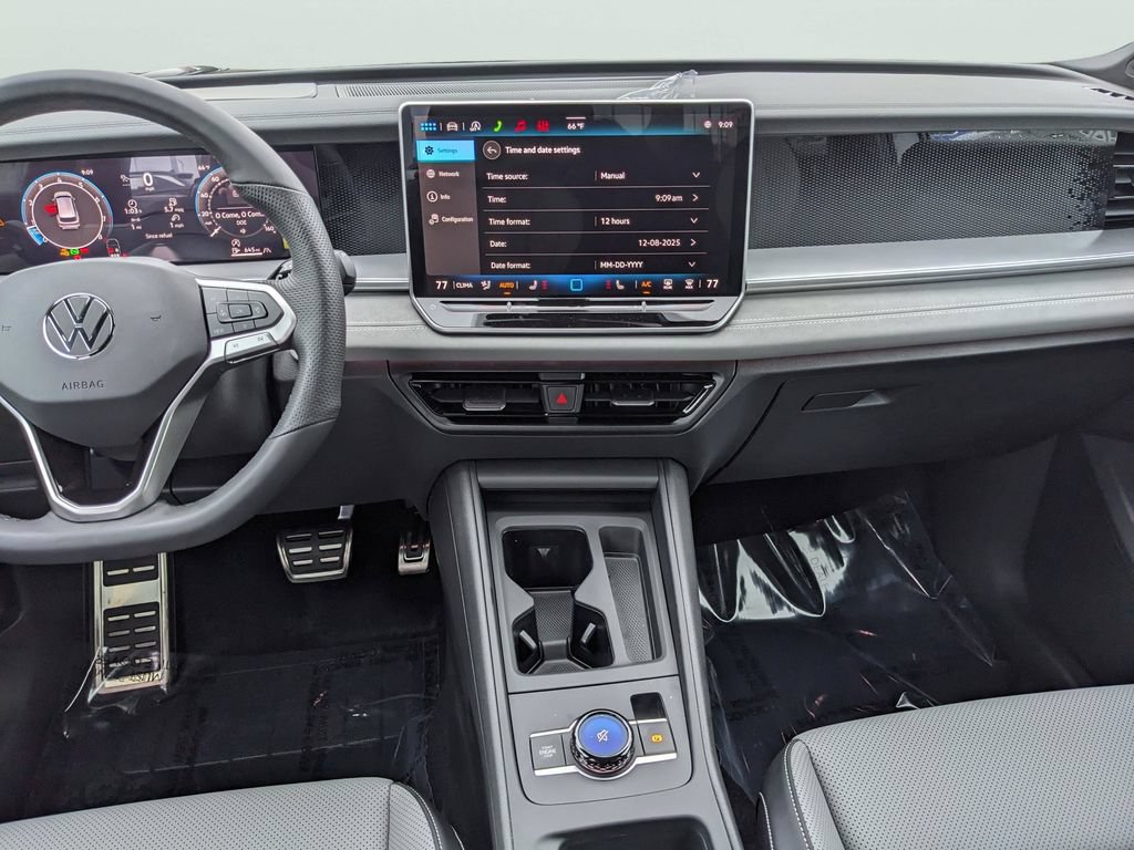 New 2026 Volkswagen Tiguan SE R-Line AWD/4WD image 19