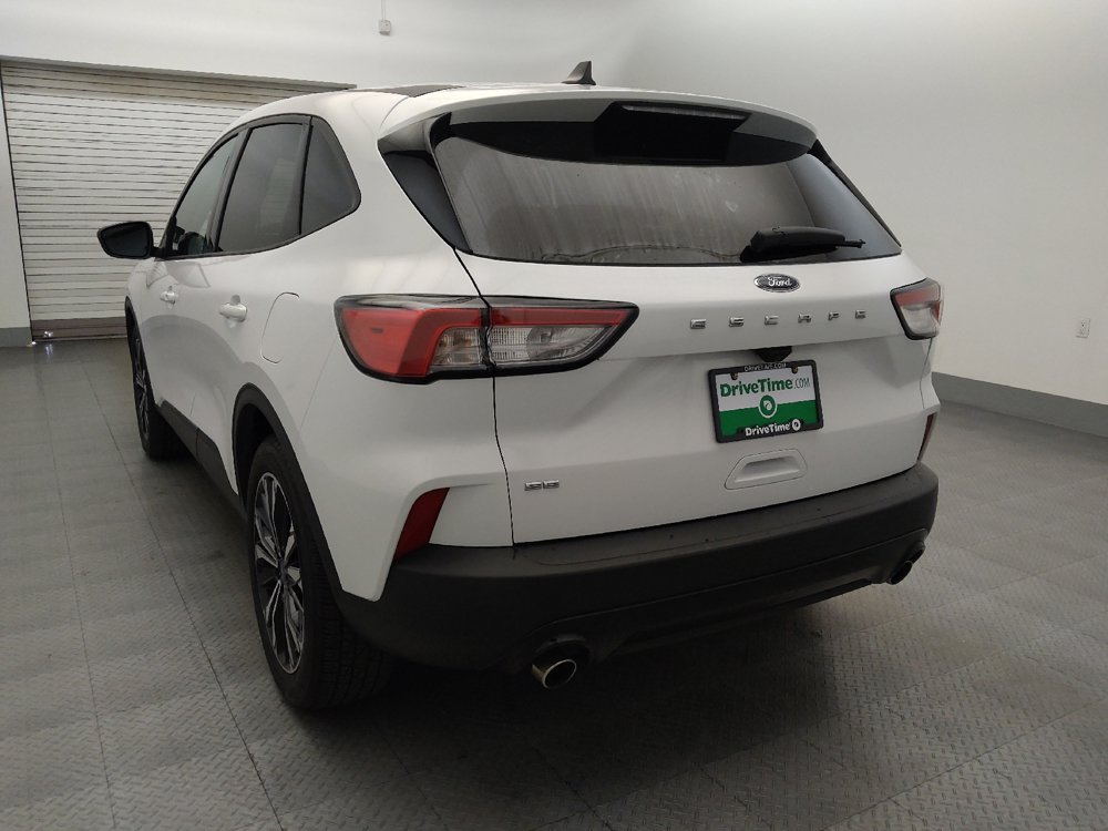 Used 2022 Ford Escape SE w/ SE Sport Appearance Package FWD image 5