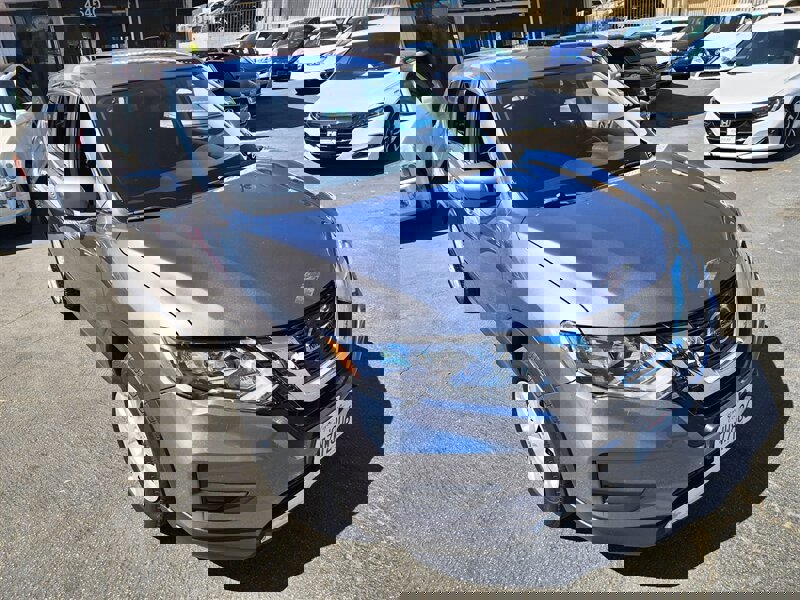 Used 2017 Nissan Rogue S image 19