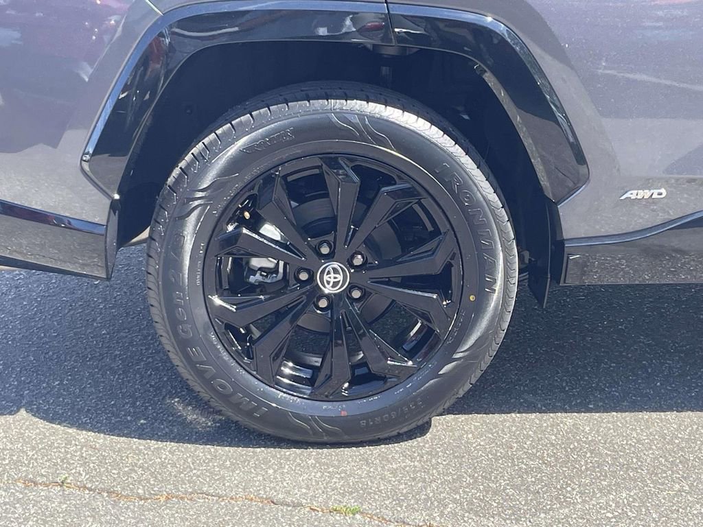 Used 2023 Toyota RAV4 SE w/ SE Grade Weather Package image 7