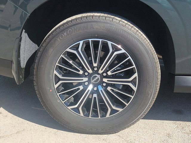 New 2026 Nissan Armada SL w/ Captain's Chari Seat Package image 3