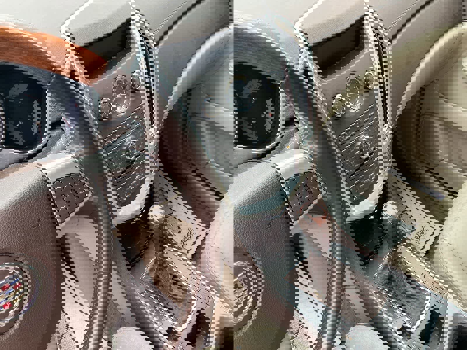 Used 2010 Cadillac SRX Performance image 12