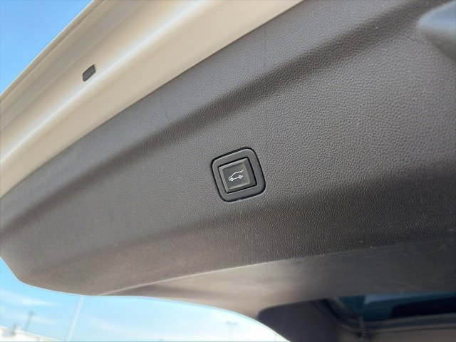 Used 2021 GMC Yukon XL Denali w/ Denali Ultimate Package image 47