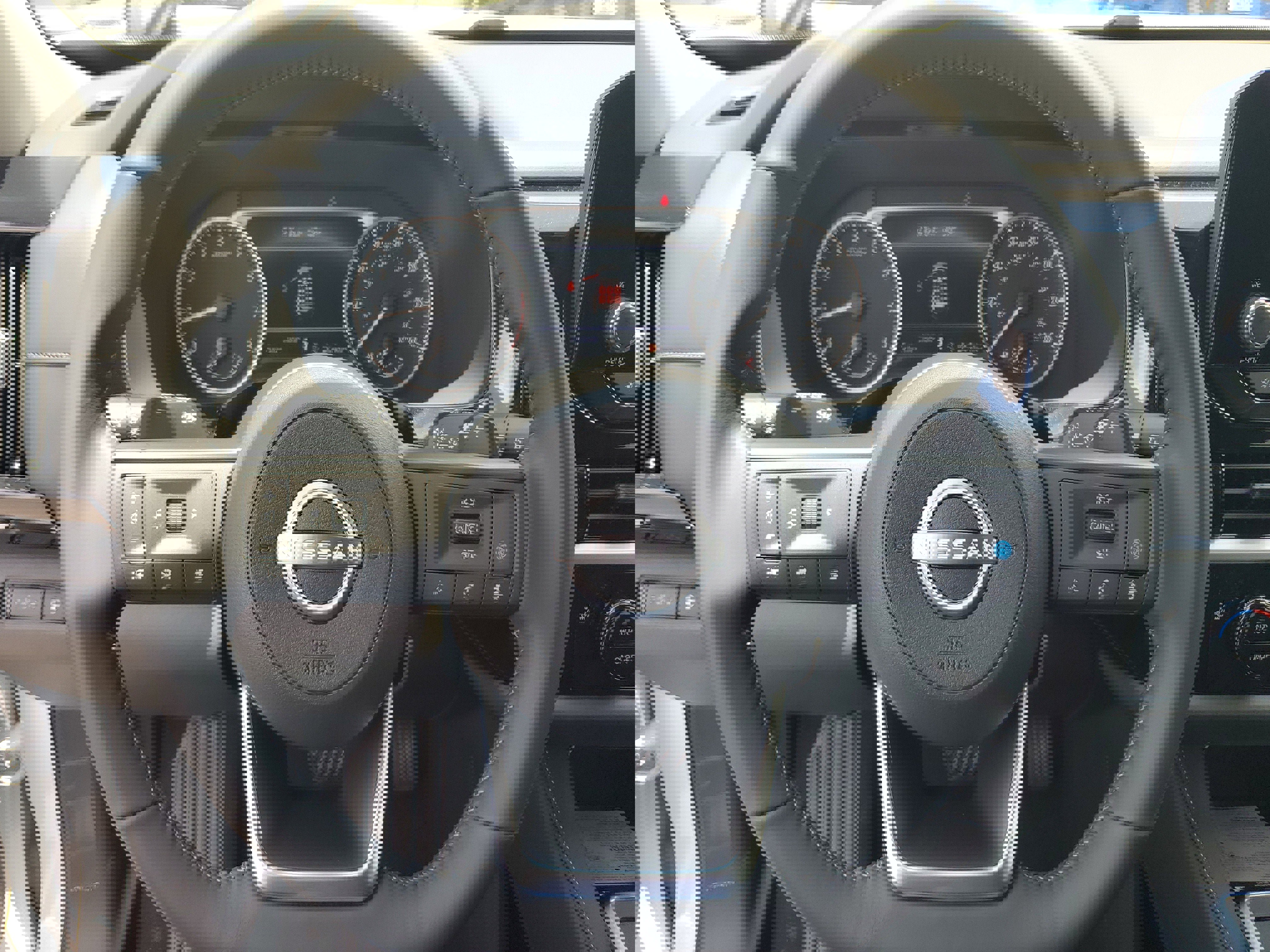 New 2025 Nissan Pathfinder SV image 14