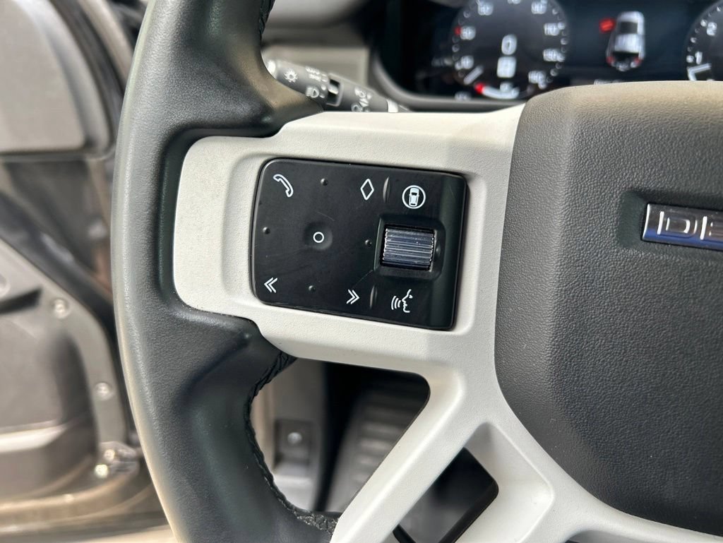 Used 2025 Land Rover Defender 110 S AWD/4WD image 45