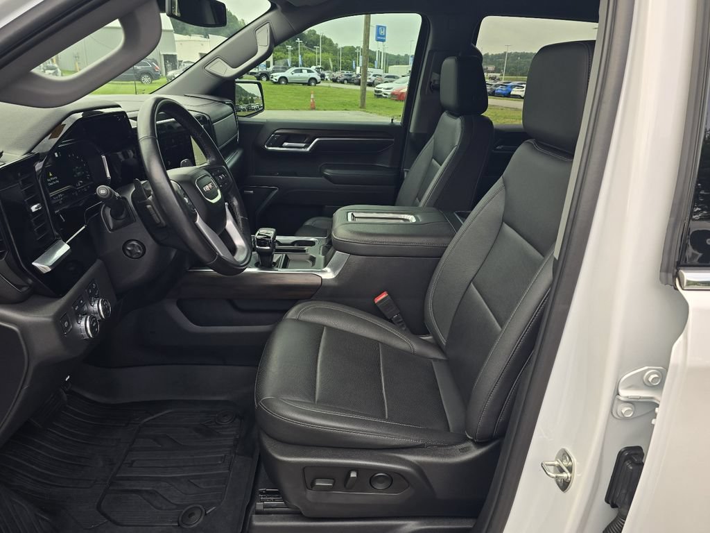 Used 2022 GMC Sierra 1500 SLT w/ SLT Convenience Package AWD/4WD image 14