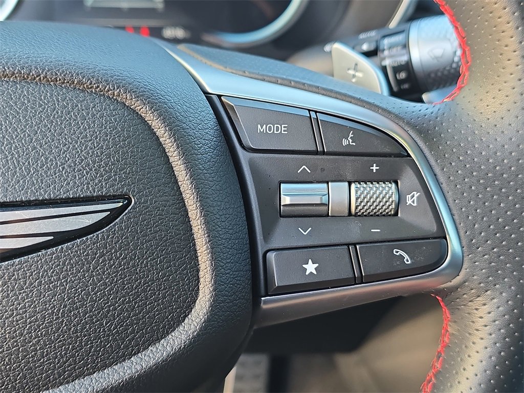 Used 2025 Genesis G70 3.3T Advanced image 17