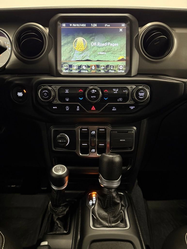 Used 2023 Jeep Gladiator Sport S image 28