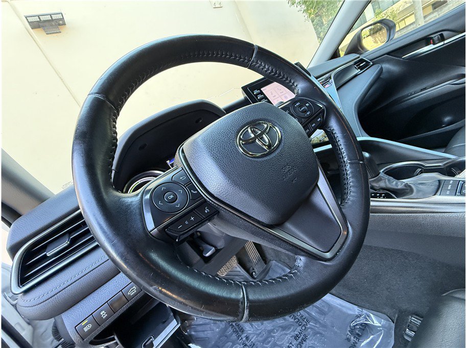 Used 2022 Toyota Camry SE FWD image 20