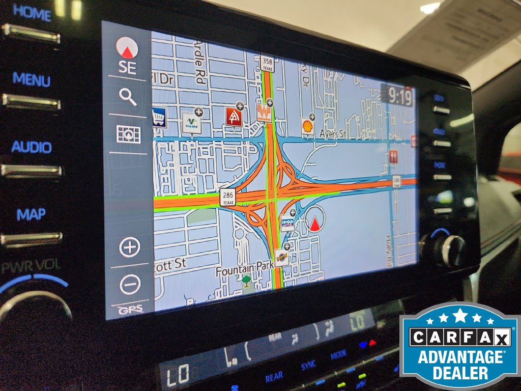 Used 2022 Toyota Sienna XSE FWD image 13