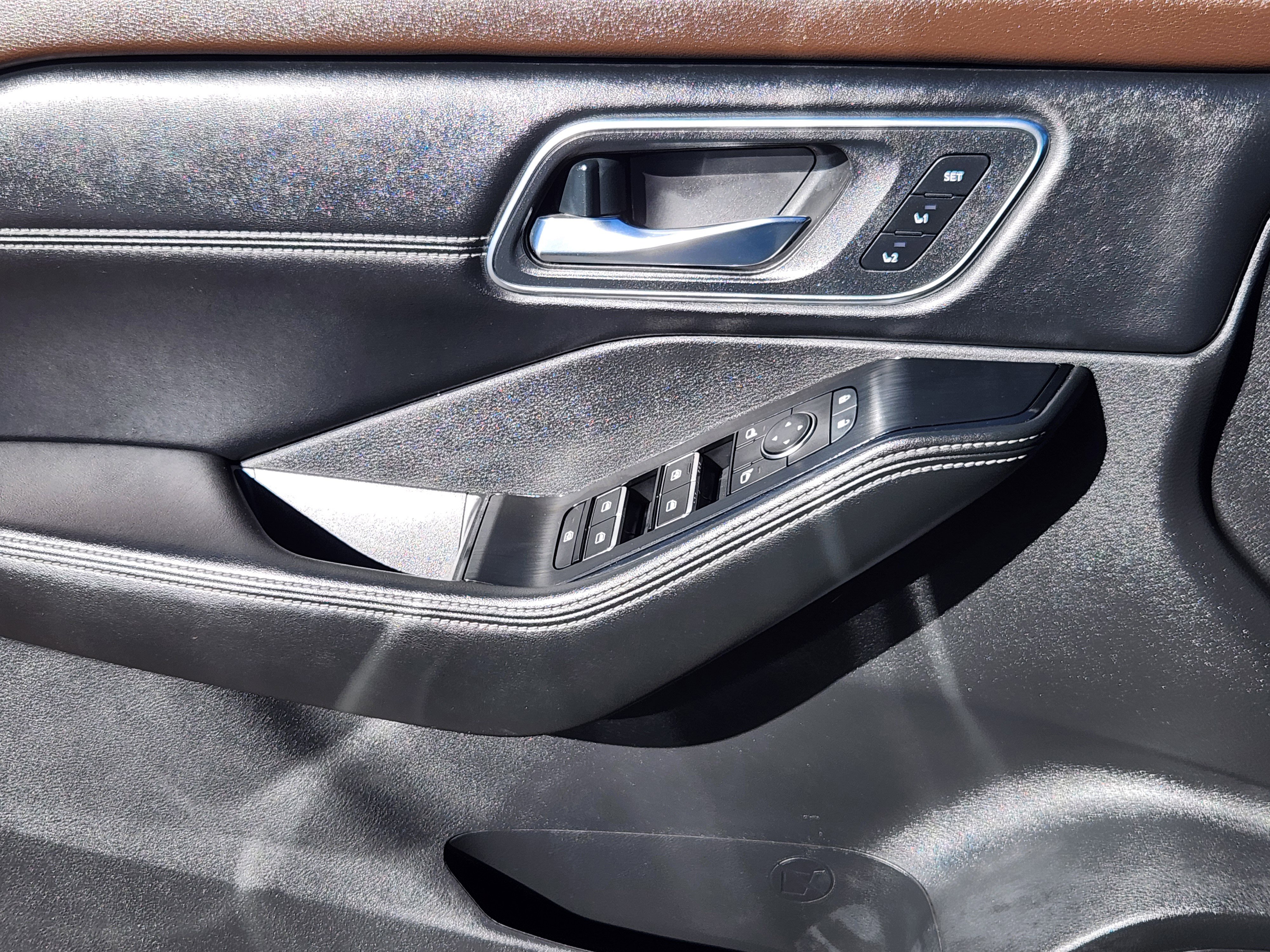 Used 2021 Nissan Rogue SL w/ Premium Package image 7