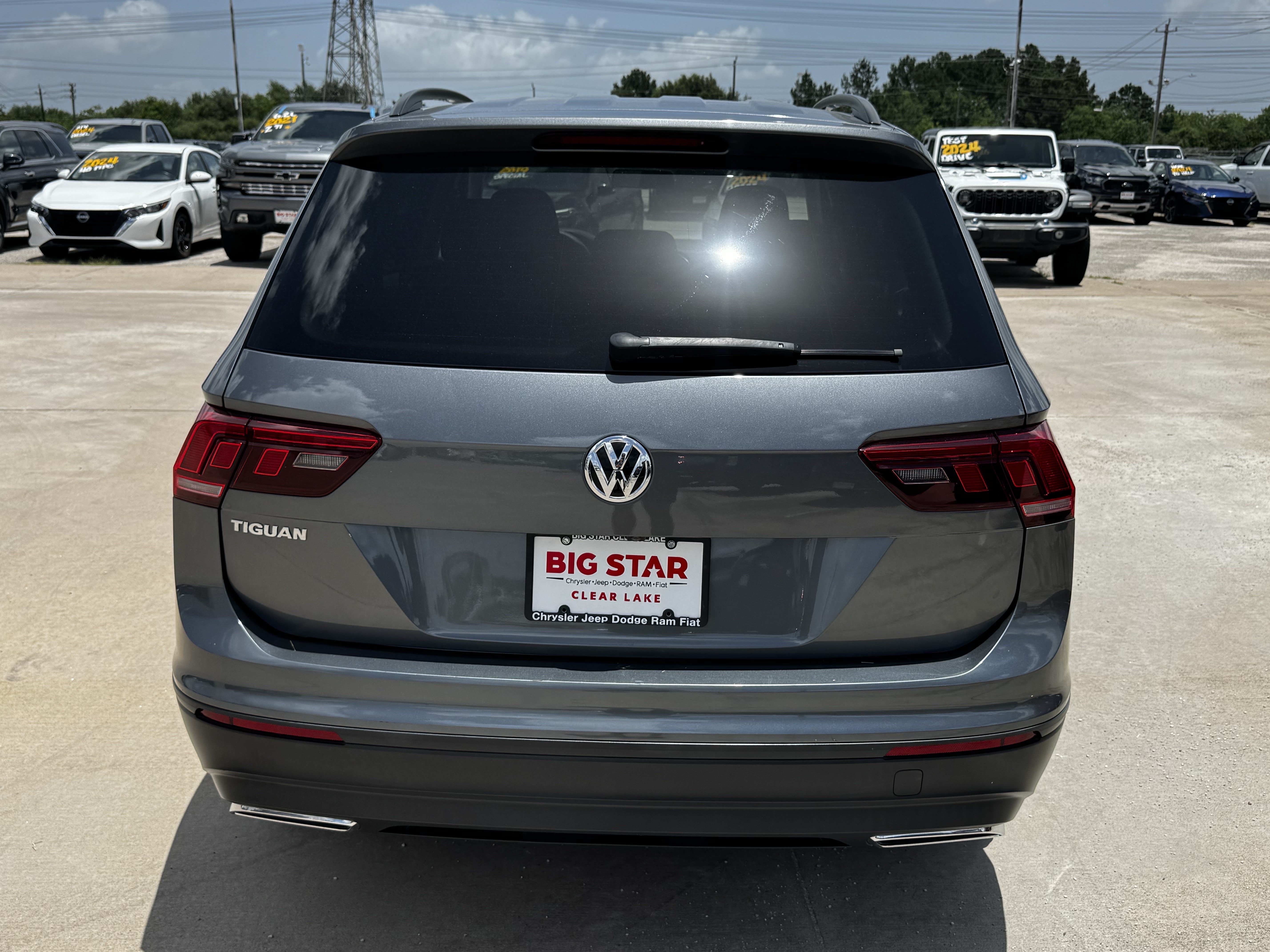 Used 2019 Volkswagen Tiguan S FWD image 9