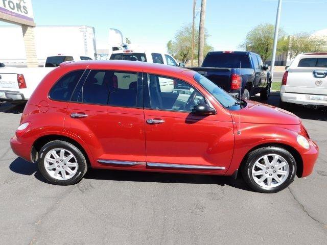 Used 2010 Chrysler PT Cruiser w/ Convenience Group image 8