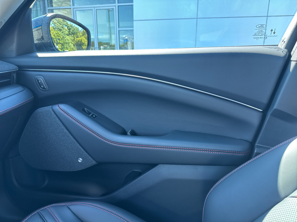 New 2025 Ford Mustang Mach-E Premium w/ Sport Appearance Package AWD/4WD image 31