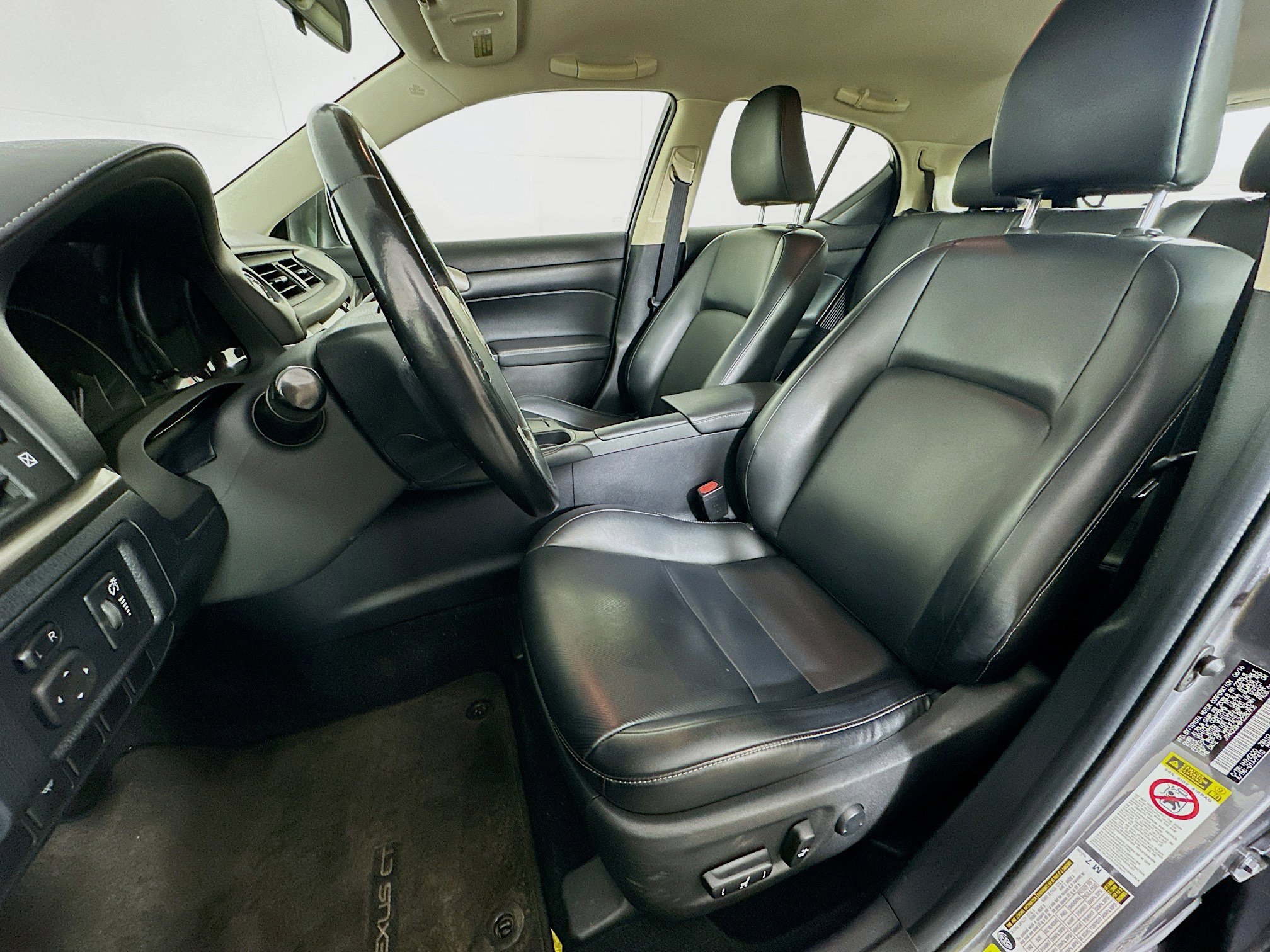 Used 2017 Lexus CT 200h w/ Accessory Package 2 image 13