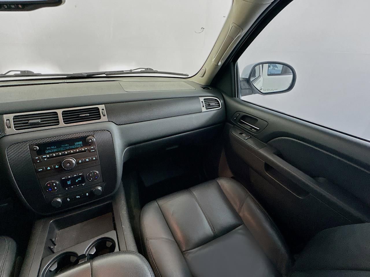 Used 2014 Chevrolet Tahoe LT AWD/4WD image 12